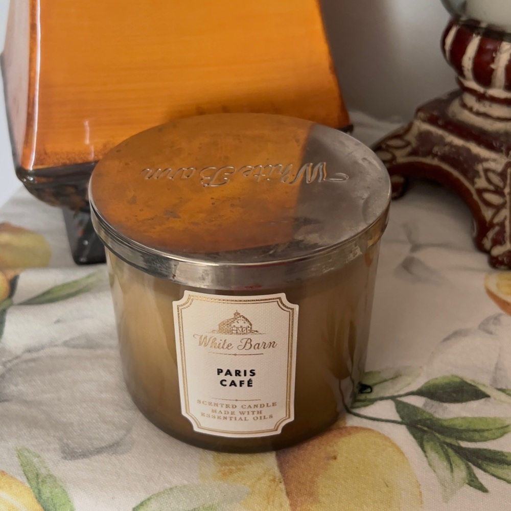 White Barn Brown Three-Wick Candle